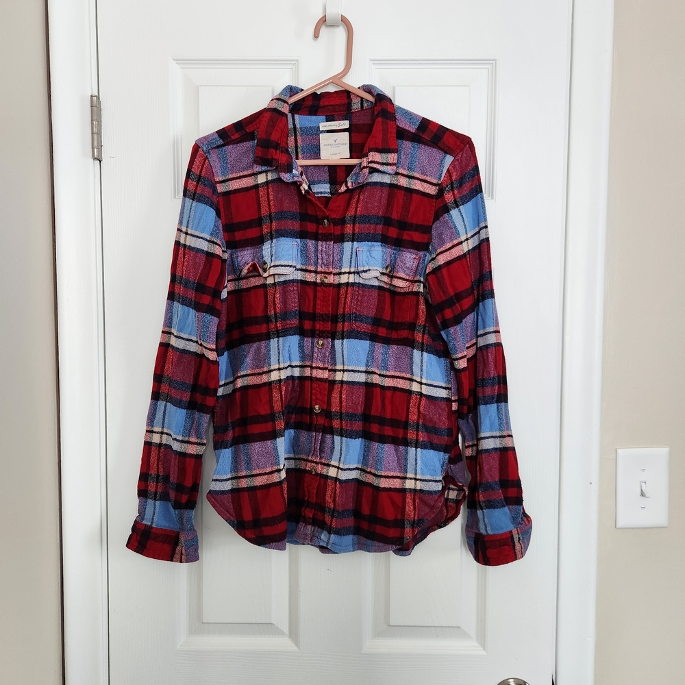 American Eagle Outfitters Red and Blue Flannel Shirt